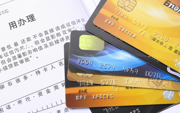信用卡最低还款对征信有影响吗，最低还款算逾期吗